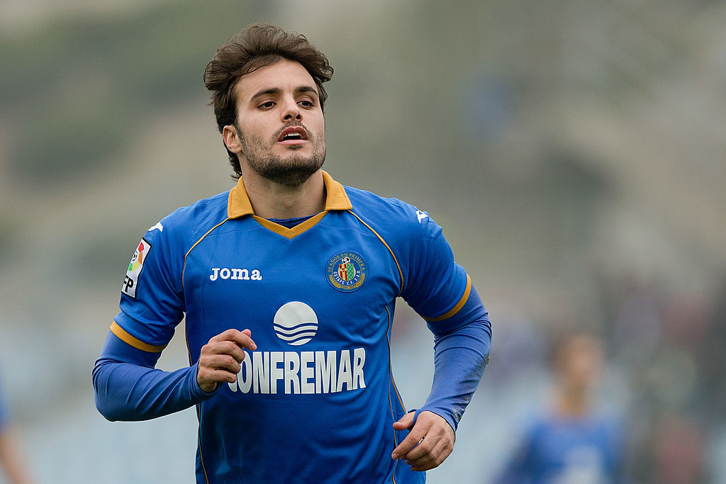 GETAFE, SPAIN - JANUARY 12: Pedro Leon of Getafe CF in action during the La Liga match between Getafe CF and Rayo Vallecano de Madrid at Coliseum Alfonso Perez on January 12, 2014 in Getafe, Spain. (Photo by Gonzalo Arroyo Moreno/Getty Images)