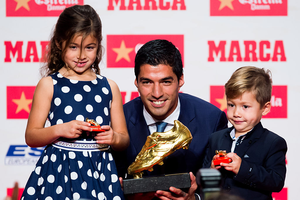 Luis Suarez Awarded Golden Boot