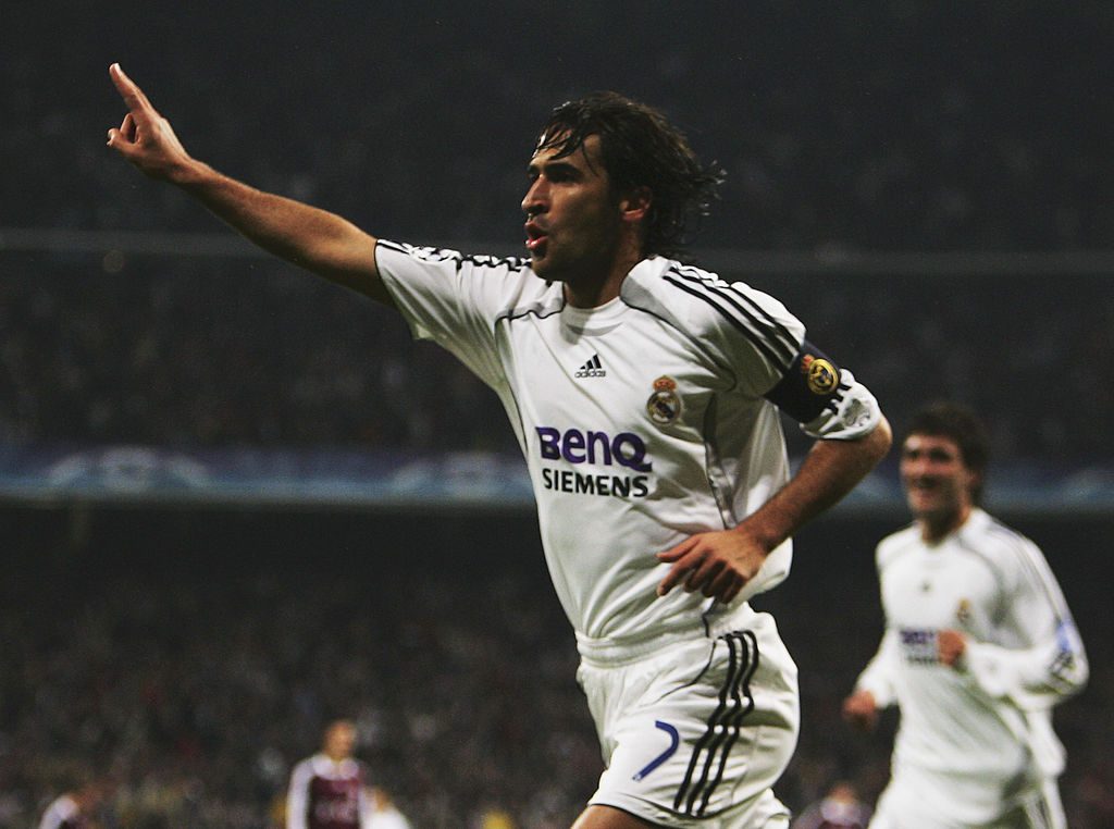 MADRID, SPAIN - FEBRUARY 20: Raul of Real Madrid celebrates after scoring the opening goal during the UEFA Champions League round of sixteen first leg match between Real Madrid and Bayern Munich at the Santiago Bernabeu stadium on February 20, 2007 in Madrid, Spain. (Photo by Sandra Behne/Bongarts/Getty Images)