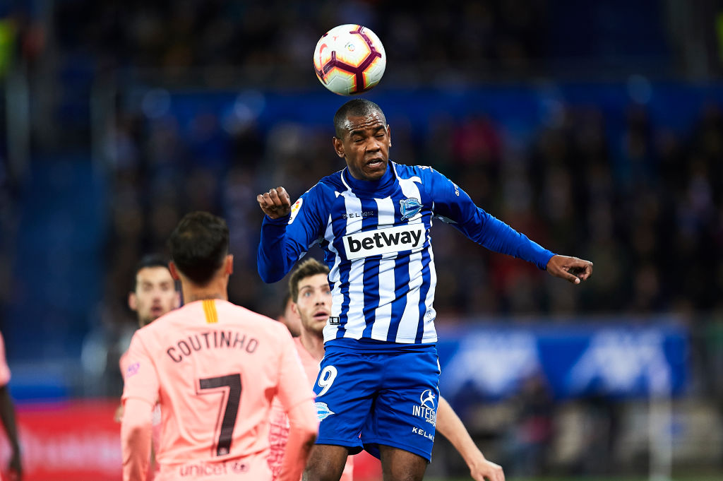 Deportivo Alaves v FC Barcelona – La Liga