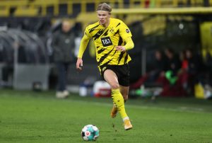 Borussia Dortmund v FC Augsburg – Bundesliga