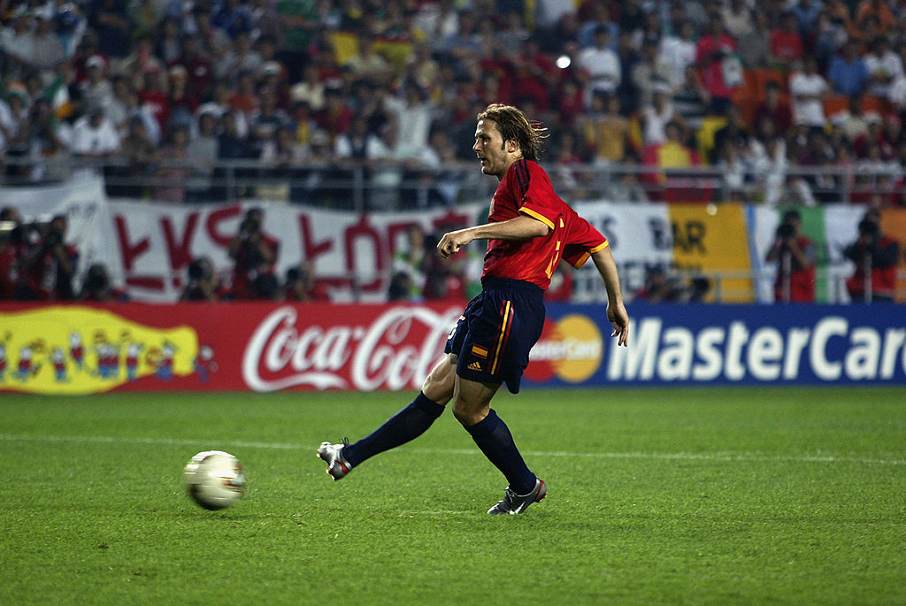 Gaizka Mendieta of Spain scores the winning penalty in the shoot-out
