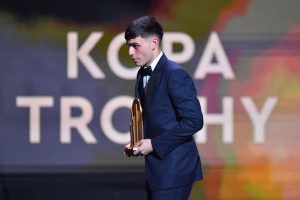 getty_PerdiKopaTrophy20211129