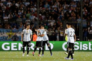 getty_acunamessi20211116