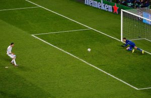 getty_RonaldoCristianoCourtoisThibaut20140524