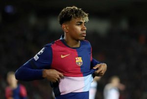 Lamine Yamal antoi diplomaattisen mielipiteensä Lionel Messi -vertauksista aop_YamalLamine2025130