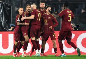 Vajaamiehinen Athletic Bilbao murtui viimeisellä hetkellä aop_ASRoma202536