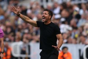 Atléticon uusi urheilujohtaja kehui vuolaasti Diego Simeonea: ”Uniikki tapaus” aop_simeonediego20250908