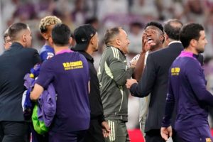 Real Madridin tähdet ottivat Lamine Yamalin pihteihinsä El Clásicossa: ”Puhu nyt, puhu nyt!” aop_viniciusyamallamine20251026