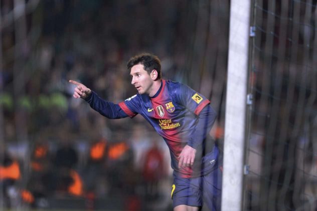 aop_messilionel20121212