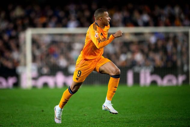 aop_mbappekylian20250103